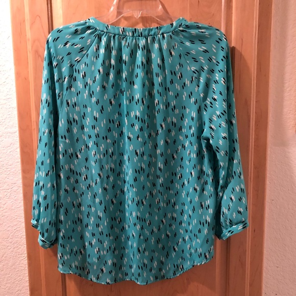 Lush Pattern Blouse - Picture 2 of 3